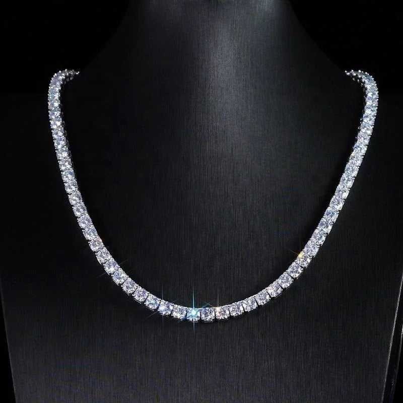 A natural high-quality S925 silver tennis necklace that can be worn on daily holidays and is the best choice for Valentine's Day